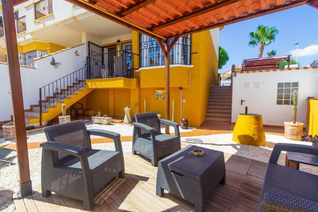 La Casa De Mi Suenos Villa Торевиеха Екстериор снимка