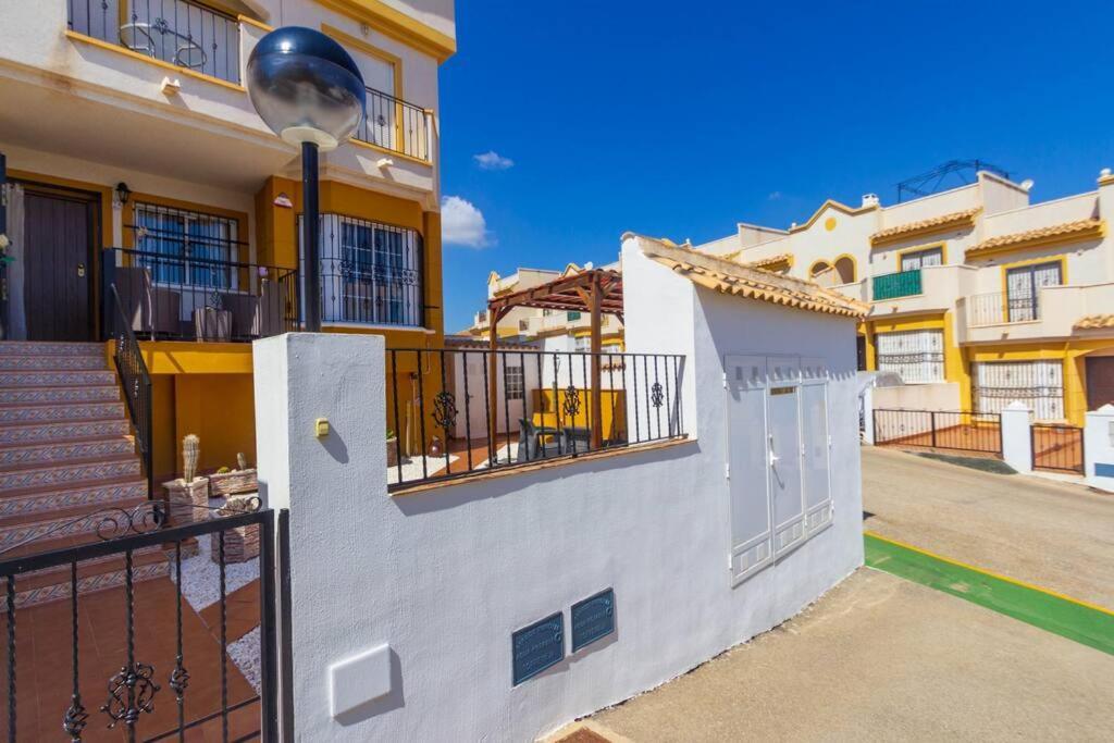 La Casa De Mi Suenos Villa Торевиеха Екстериор снимка
